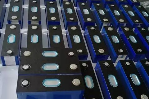 哈尔滨收购废铅酸电池公司|松下动力电池回收